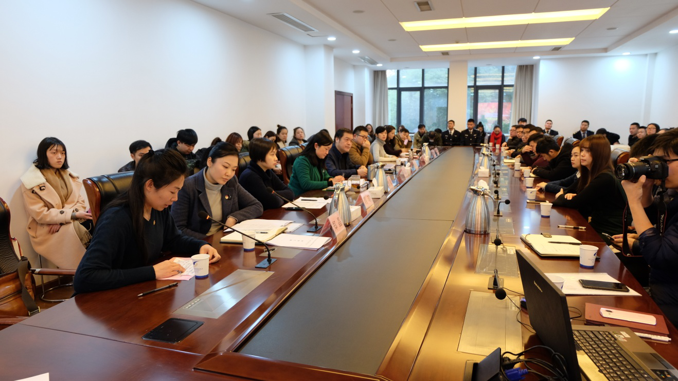 凝聚青春力量 共促企業(yè)發(fā)展-----商務(wù)區(qū)集團(tuán)公司第二次團(tuán)代會(huì)圓滿召開(kāi)